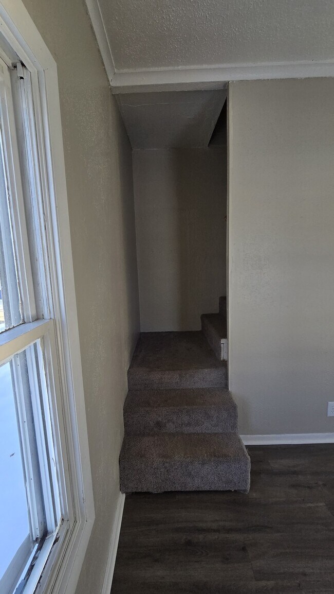 Building Photo - 2914 Sewell St