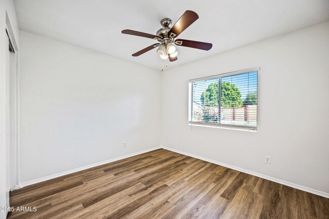 Building Photo - 2211 N Bullmoose Dr