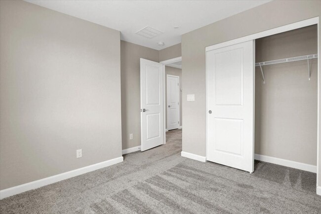 Building Photo - 510 Fairview Hills St