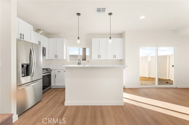 Building Photo - 904 S Hert St