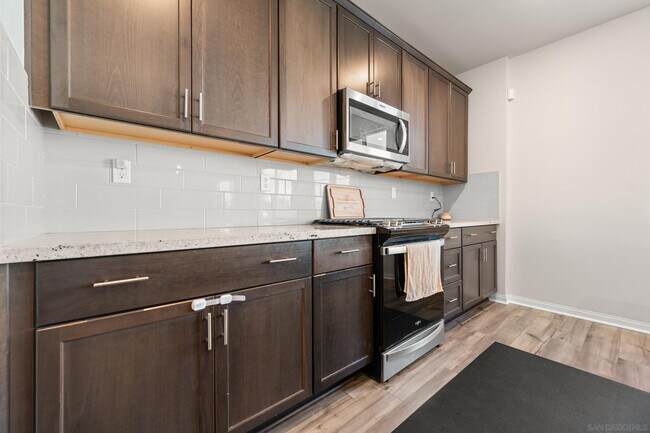 Building Photo - 13305 Cultivate Ct