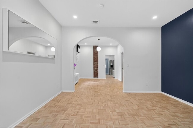 Building Photo - 151 S Harrison Ave