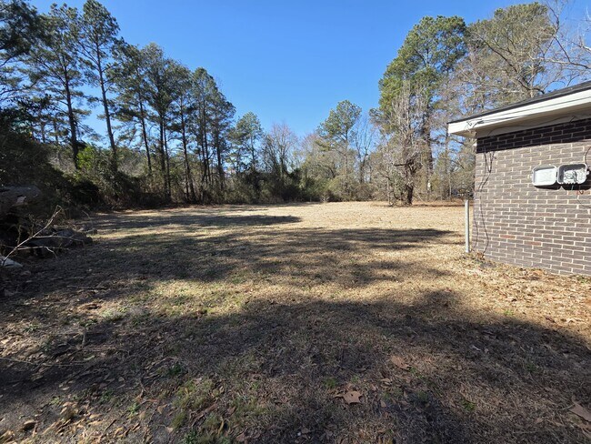 Building Photo - 1814 Karian Dr