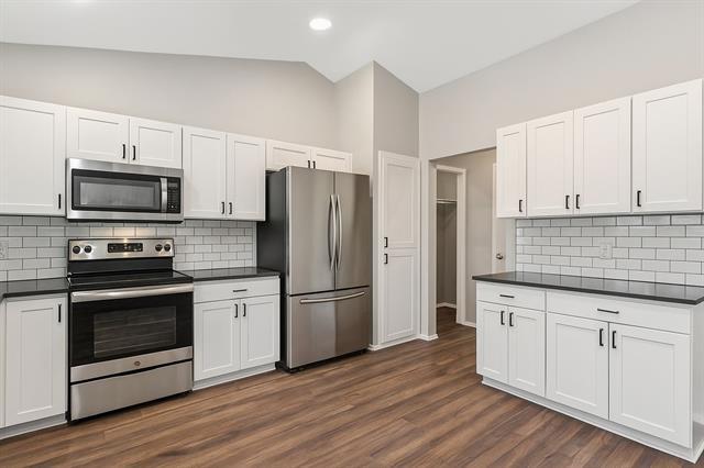 Building Photo - 1300 Timbercrest Dr