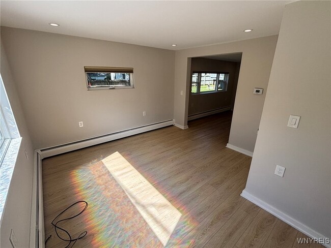 Building Photo - 706 Hilliker Ct