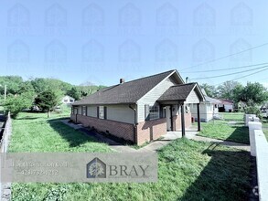 Building Photo - Cozy and Convenient Home for Rent Near Dow...
