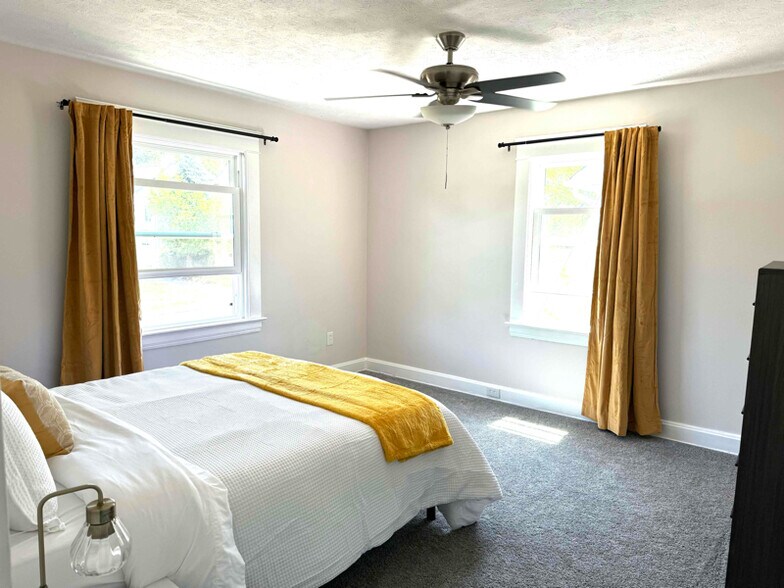 Building Photo - 1686 Lee Rd