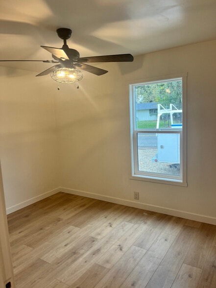 Building Photo - 7050 Sycamore Rd