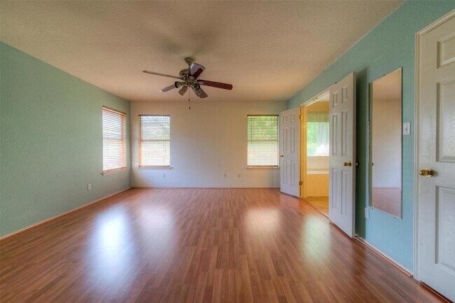 Building Photo - 14721 Noya Dr