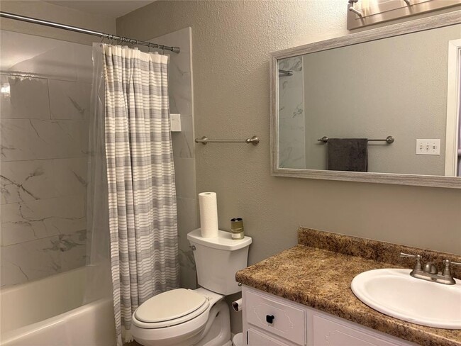 Building Photo - 1400 Vista Ridge Cove