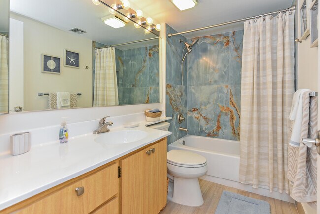 Building Photo - 901 Seafarer Cir