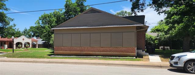 Building Photo - 2131 Edwin St
