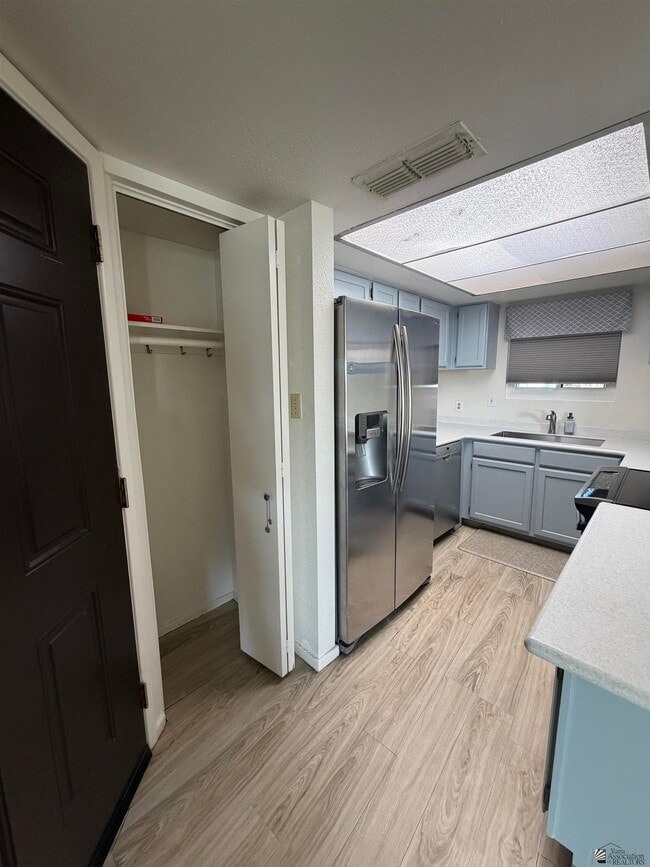 Building Photo - 10642 S Camino Del Sol