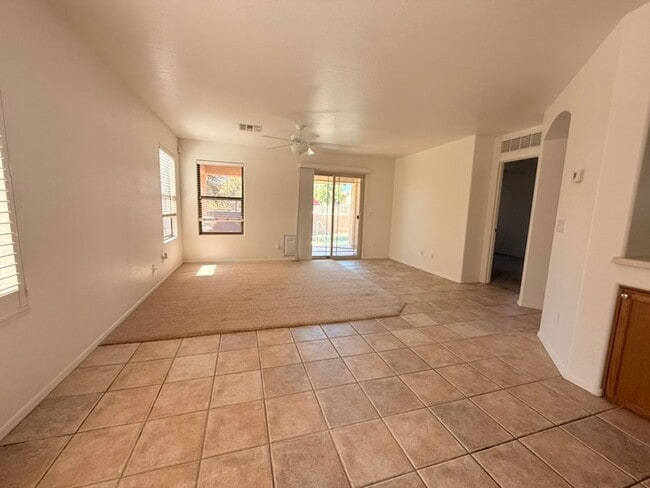 Building Photo - Cul-de-Sac Living | 3 Bed + Bonus Room | Pool + Greenbelt Views