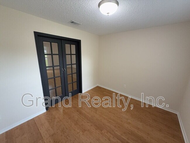Building Photo - 4429 Amberwood Cir