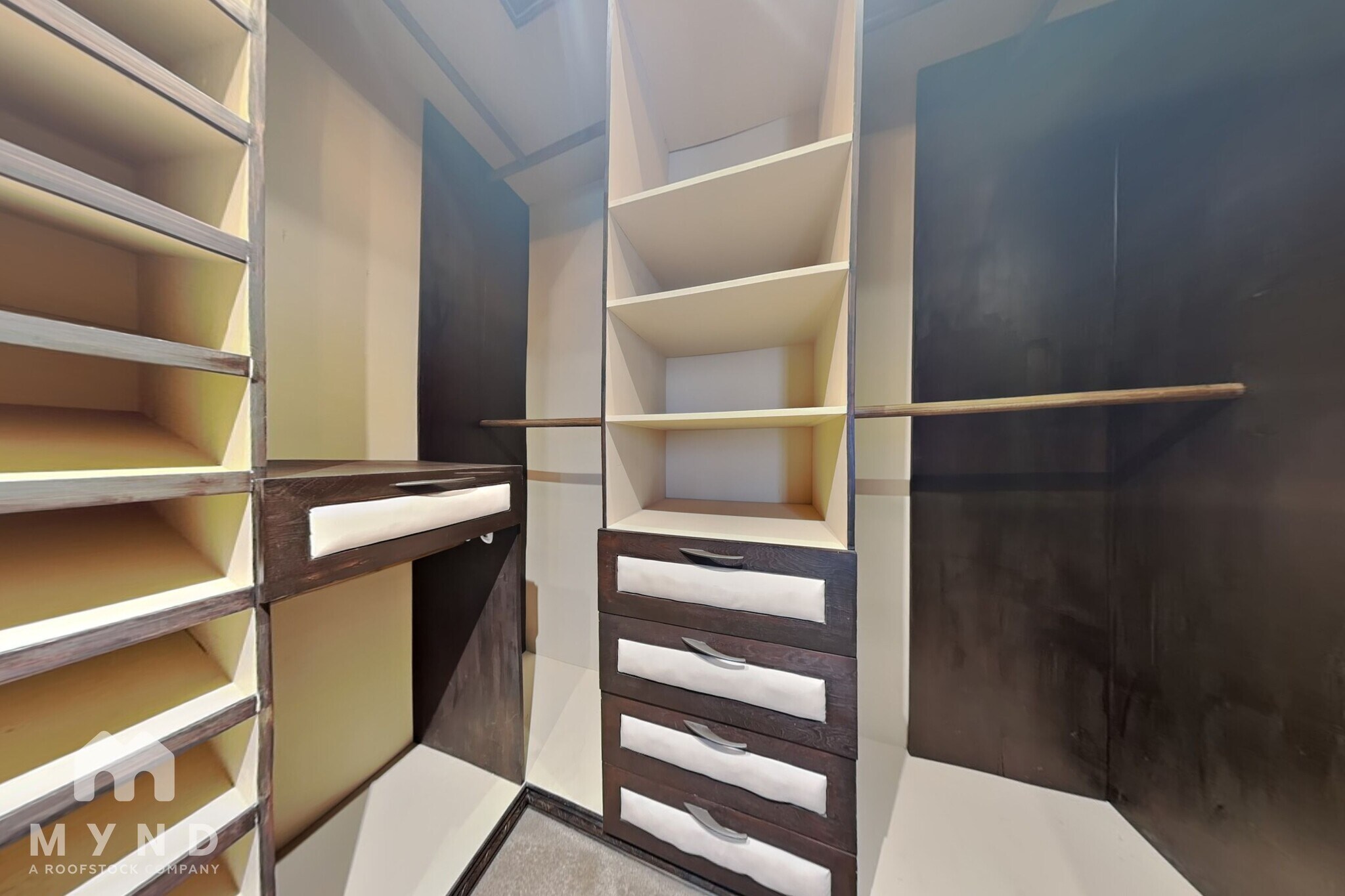 Building Photo - 307 Rustic Willow