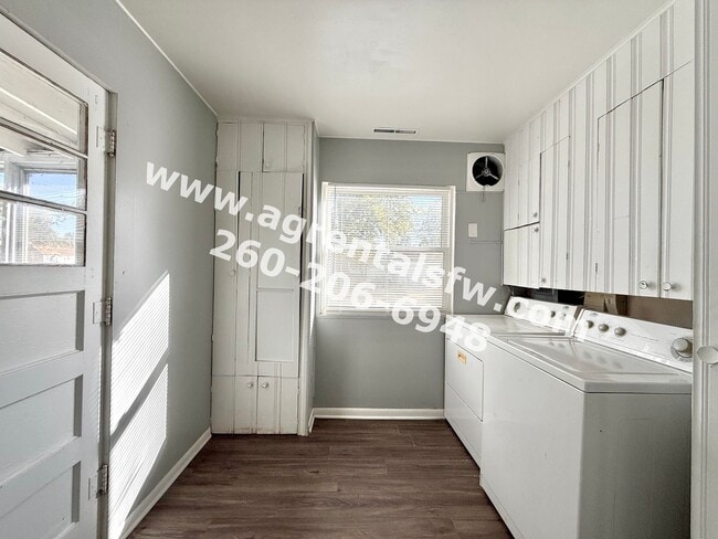 Building Photo - 3 bedroom house