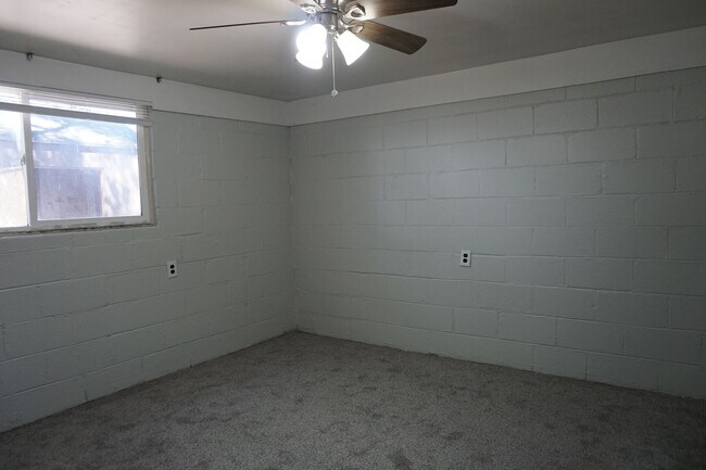 Building Photo - 3670-3672 Atlas Way