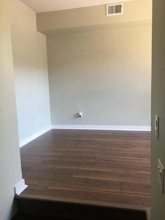 Building Photo - 475 SE 35th St