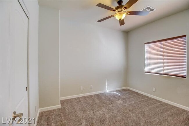 Building Photo - 5597 Jelsma Ave