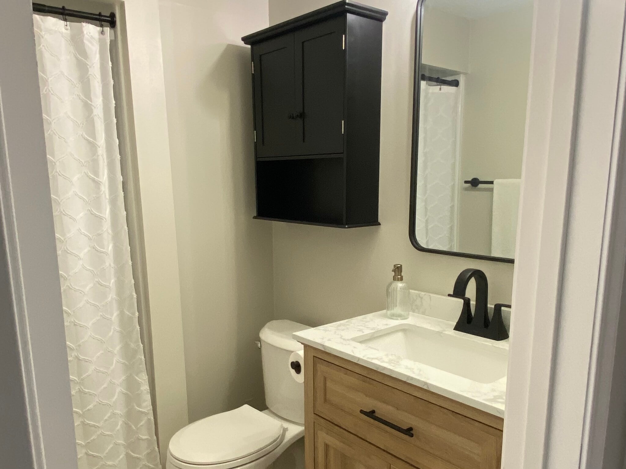 Building Photo - 9811 Rich Rd