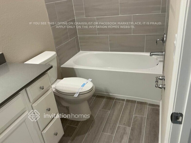 Building Photo - 6779 Falls Chase Ln