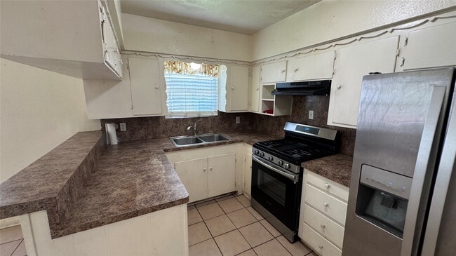 Building Photo - 2514 Rodney St