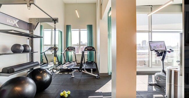 Building Photo - 173 Border St