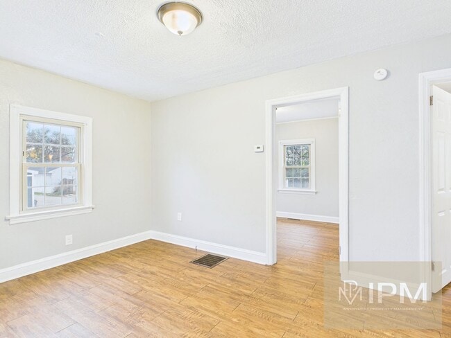 Building Photo - Charming 2 Bed, 1 Bath Home in York, Pa!