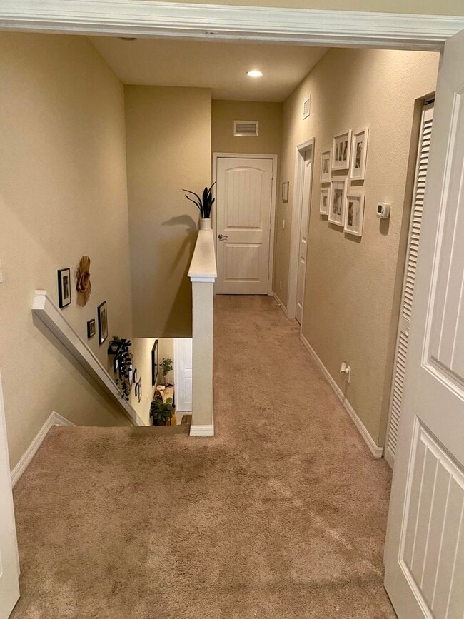 Building Photo - 2622 Webb Ave