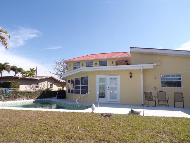 Building Photo - 179 Maria Ct