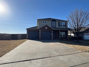 Building Photo - 14780 S Fern Pl