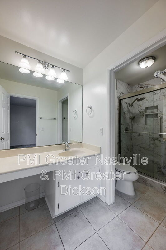 Building Photo - 3000 Hillsboro Pike