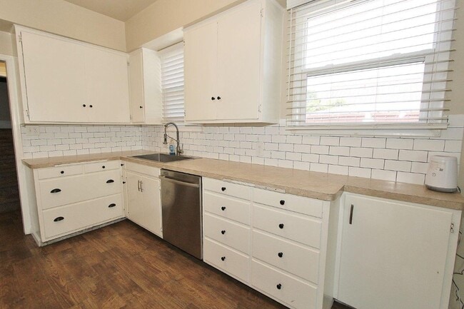 Building Photo - Charming Home in Caldwell