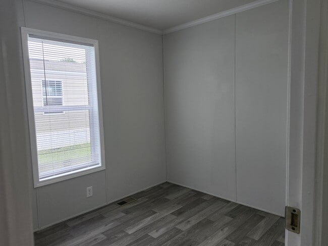 Building Photo - 28 Cardinal Hill Dr