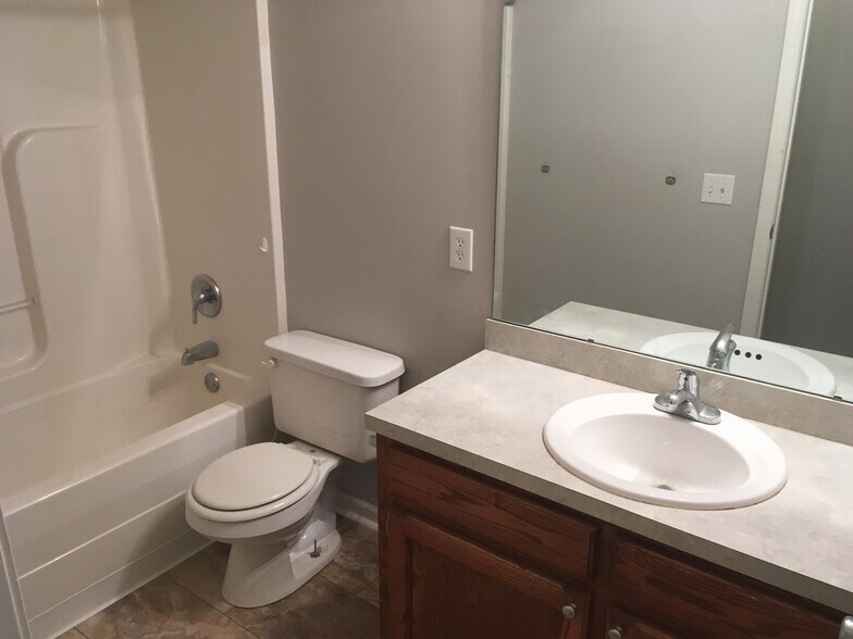 Building Photo - 3511 Drayton Dr