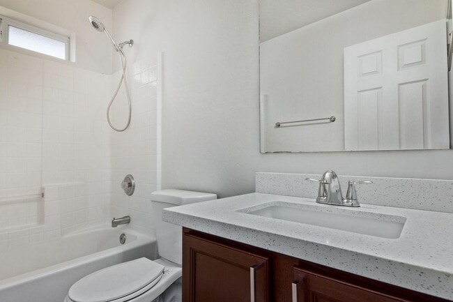 Building Photo - 6417 S 10th St