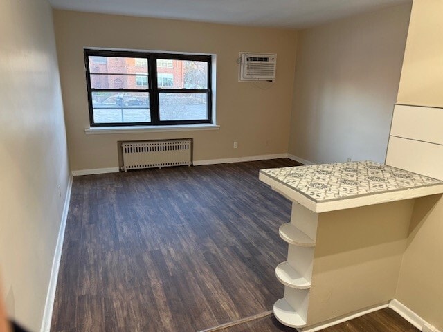 Building Photo - 305 Boulevard