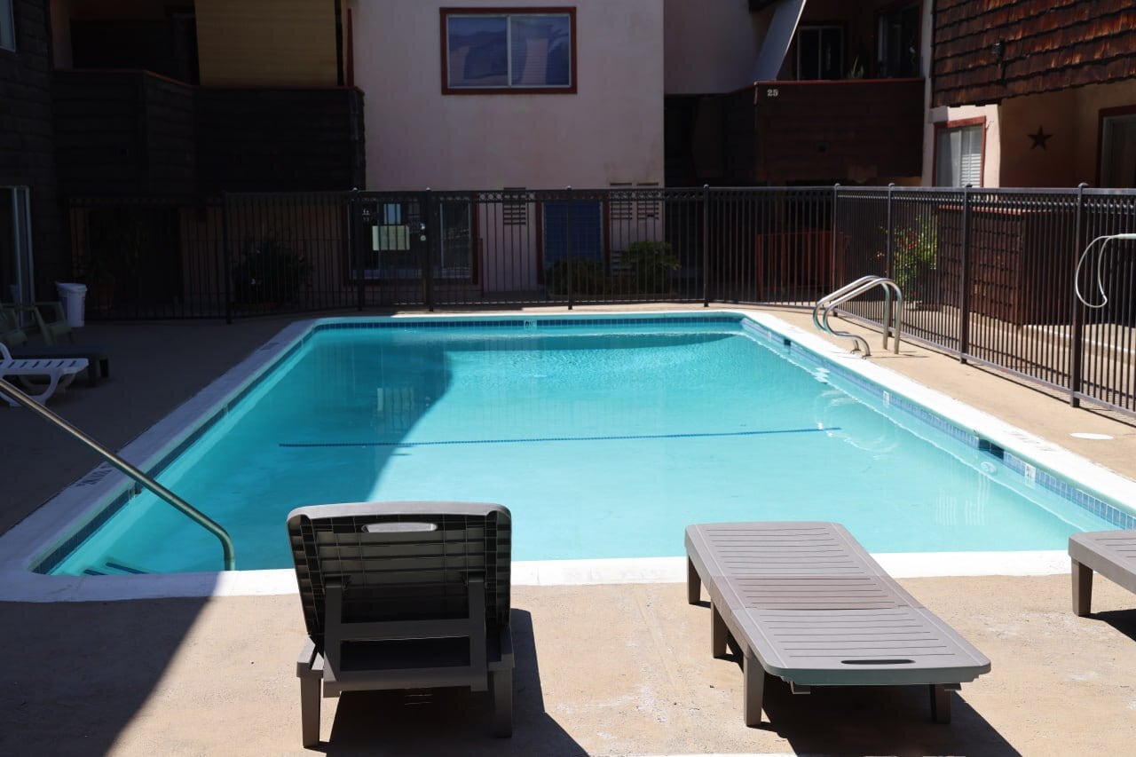 Building Photo - 5403 Newcastle Ave