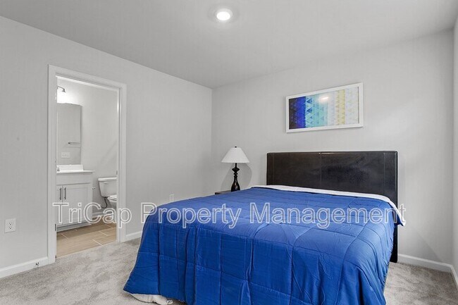 Building Photo - 1723 Chirping Trl