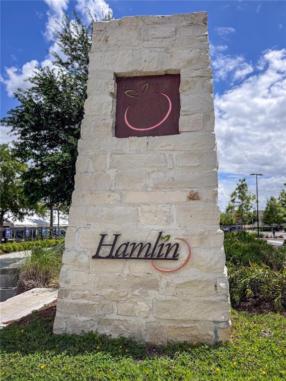 Building Photo - 15363 Hamlin Pk Dr