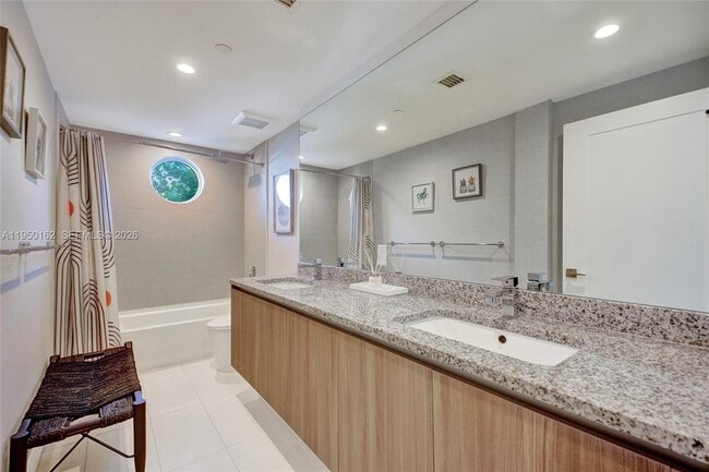 Building Photo - 1170 101st St