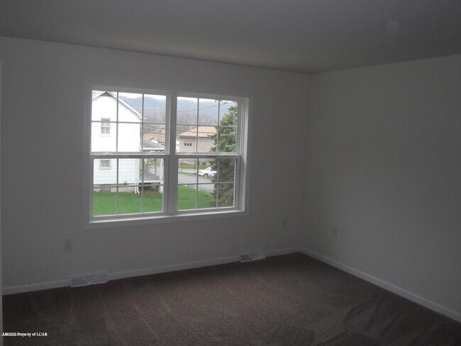 Building Photo - 58 Drasher Rd