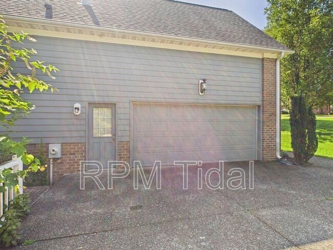 Building Photo - 4905 Burnley Dr