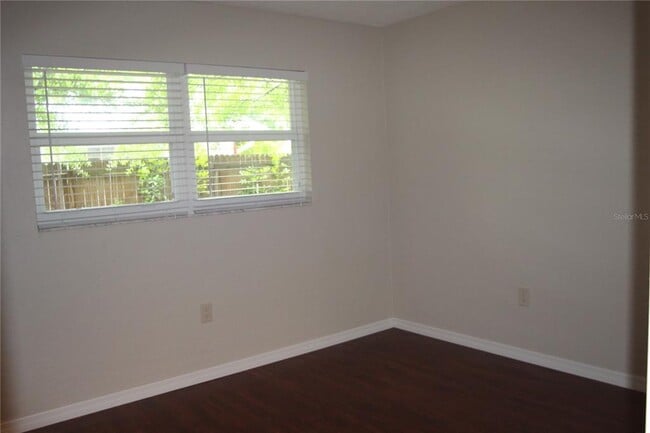 Building Photo - 3125 S Lockwood Ridge Rd