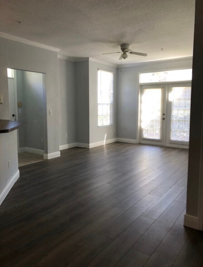 Building Photo - 6312 Raleigh St