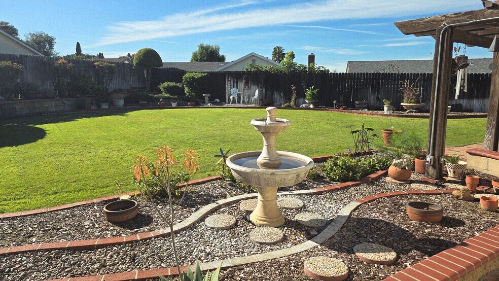 Building Photo - 19352 Andrada Dr