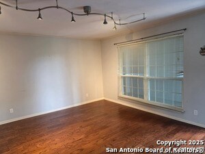 Building Photo - 8401 N New Braunfels Ave