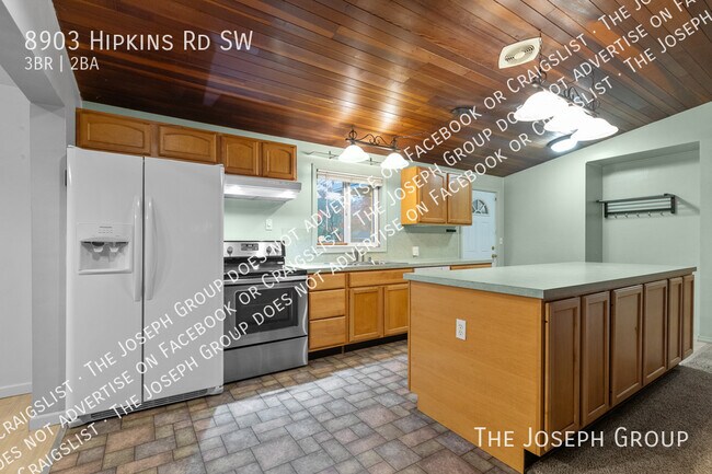 Building Photo - 8903 Hipkins Rd SW