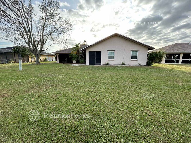 Building Photo - 2388 Rio De Janeiro Ave